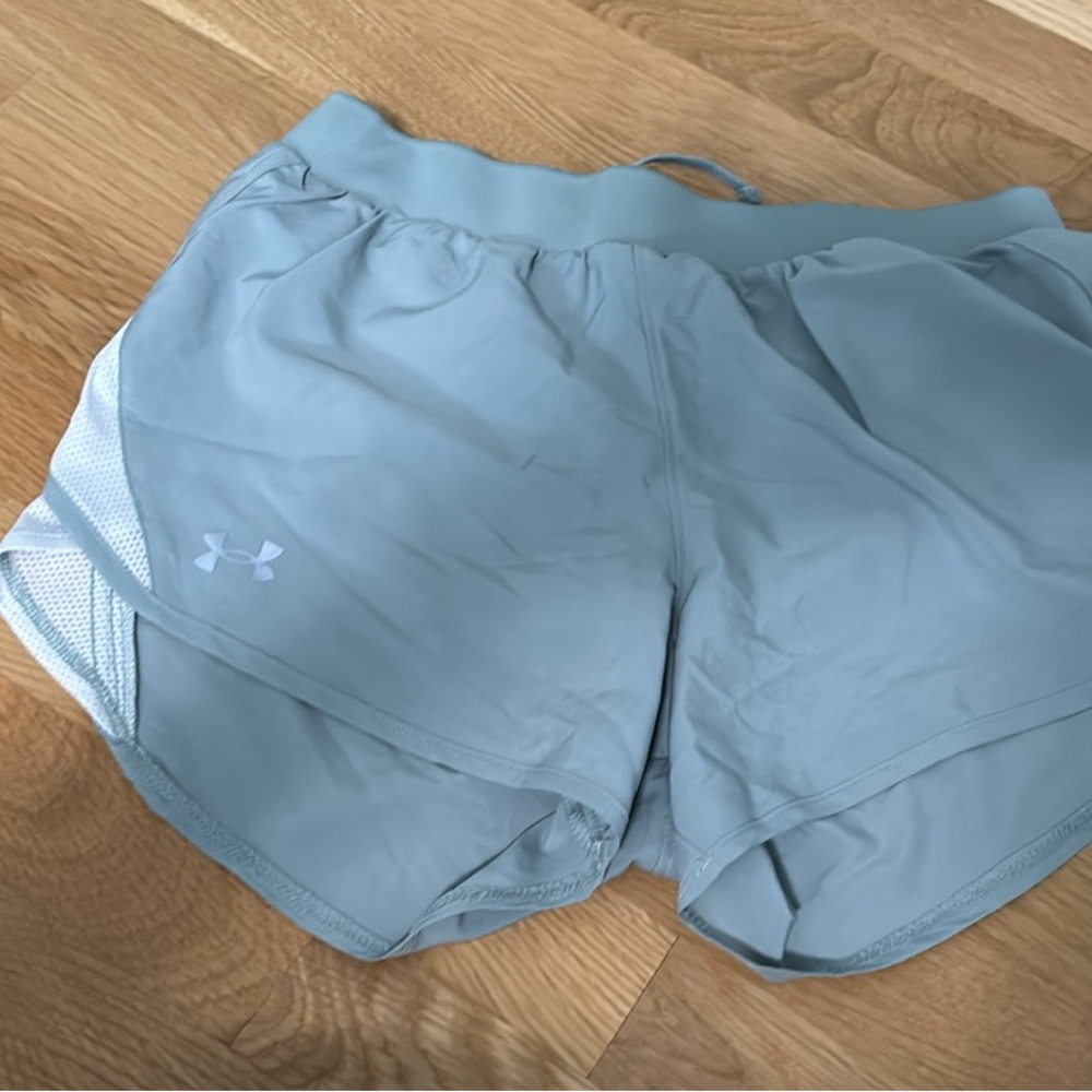 Under Armour women’s size small shorts